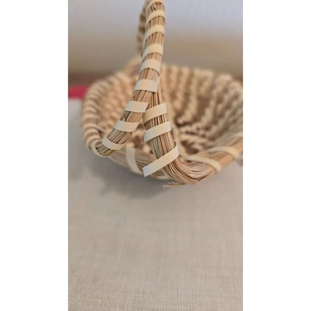 Vintage Handmade SC Sweetgrass Basket Small